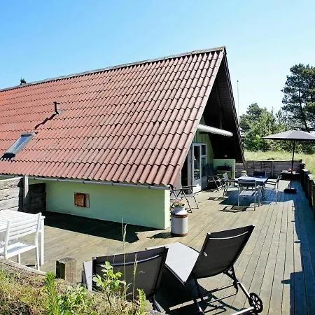 Spacious Holiday In With Jacuzzi Holiday home Blavand